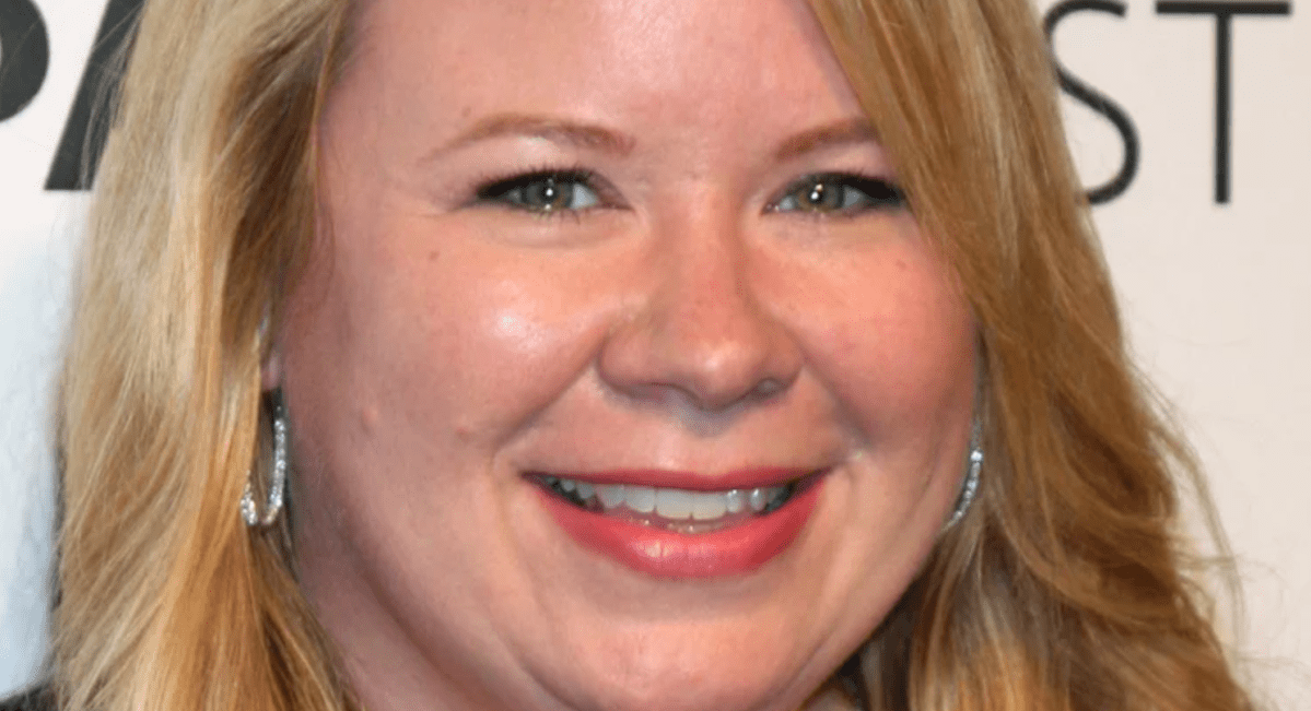 Vampire Academy’s Julie Plec Confirms She Ships This Fan-Favorite